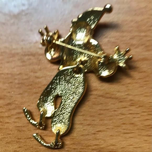 Crazy dancing clown brooch pin no red balloon - Picture 5 of 5